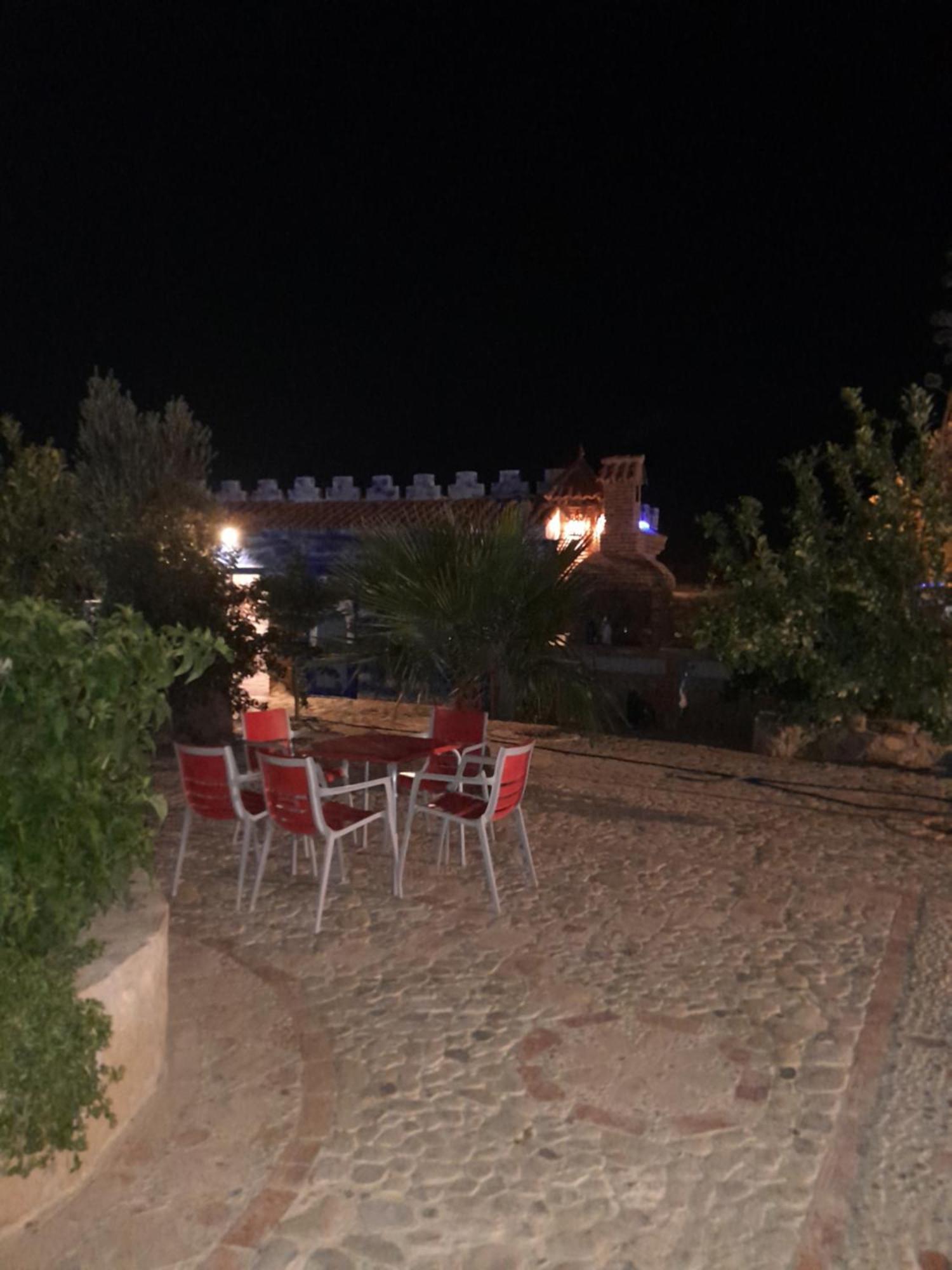 Auberge Alwahabi シェフシャウエン エクステリア 写真